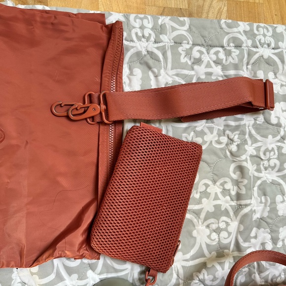 Medium Landon in Sienna - Picture 16 of 16